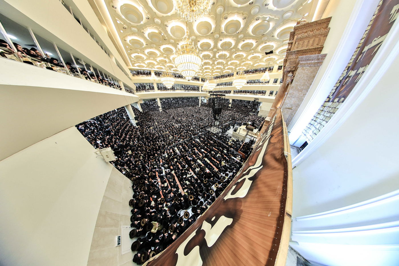 כינוס נגד פגעי הטכנולוגיה ע"י הגה"צ רבי צבי מאיר זילברברג