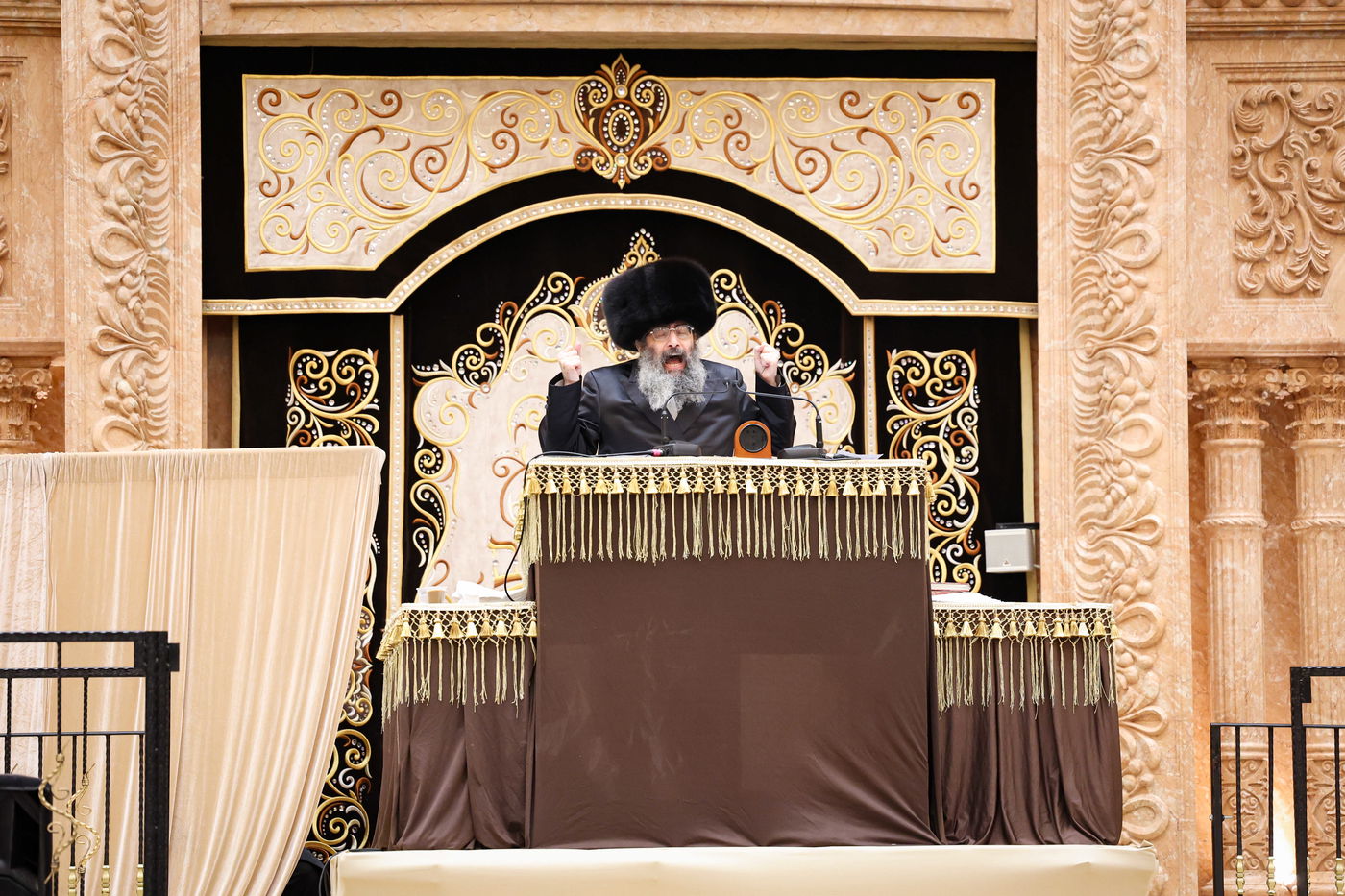 כינוס נגד פגעי הטכנולוגיה ע"י הגה"צ רבי צבי מאיר זילברברג