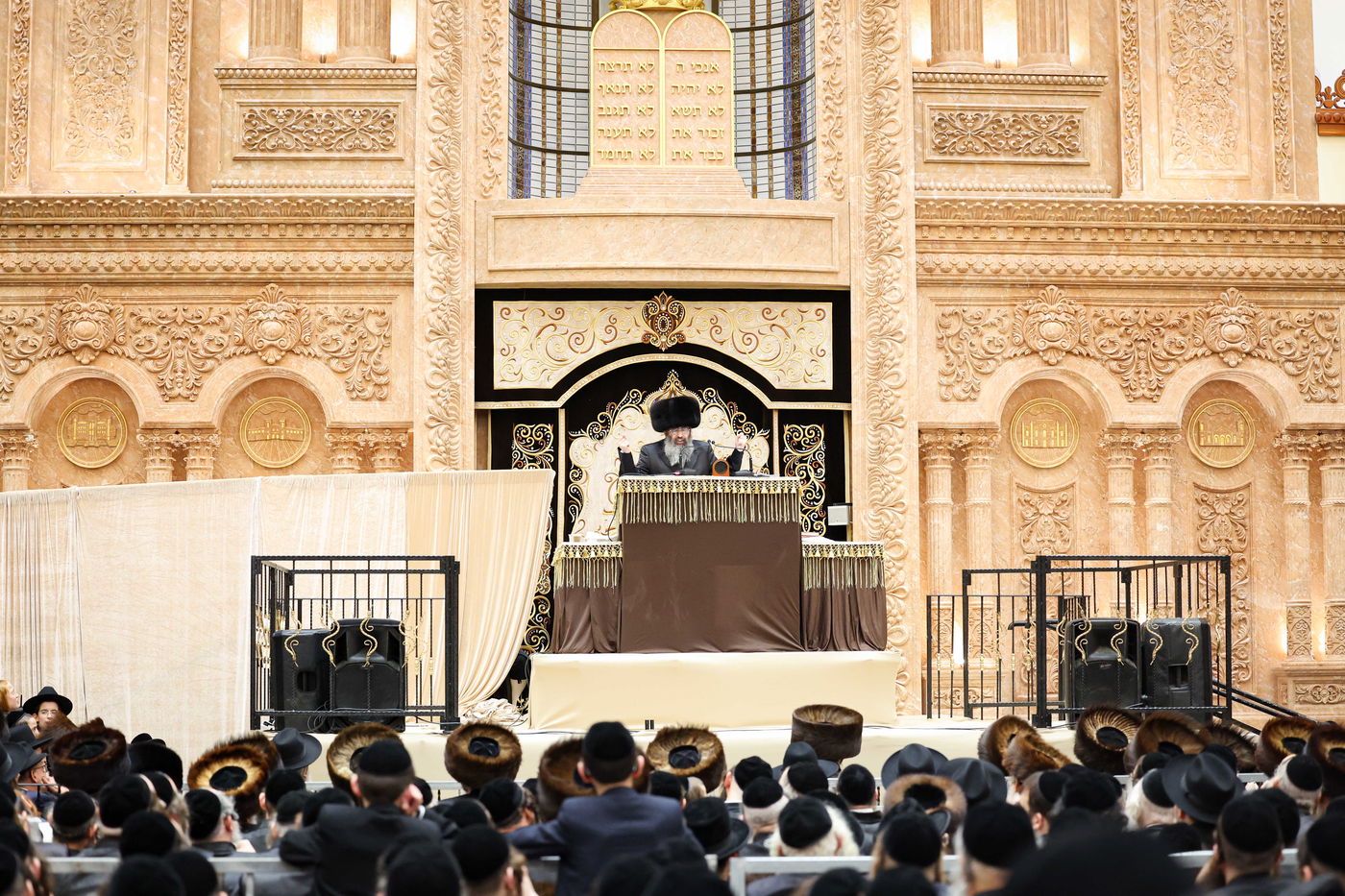 כינוס נגד פגעי הטכנולוגיה ע"י הגה"צ רבי צבי מאיר זילברברג