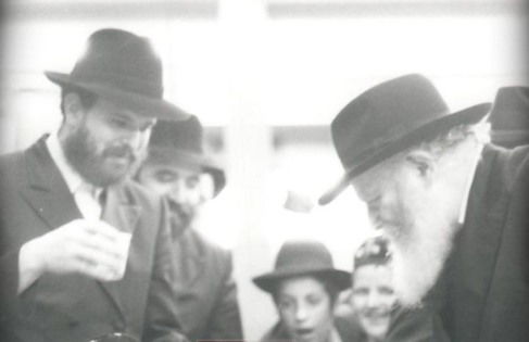 הרב הלברשטאם אצל הרבי