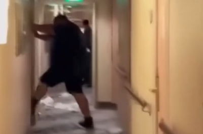 קיבל 33 משקאות בשיט - והתחרפן לפני שמת: "התחיל לבעוט בדלתות חדרים"