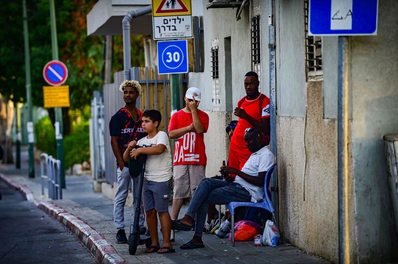 מסתננים ועובדים זרים בישראל | המחשה