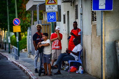 מסתננים ועובדים זרים בישראל | המחשה