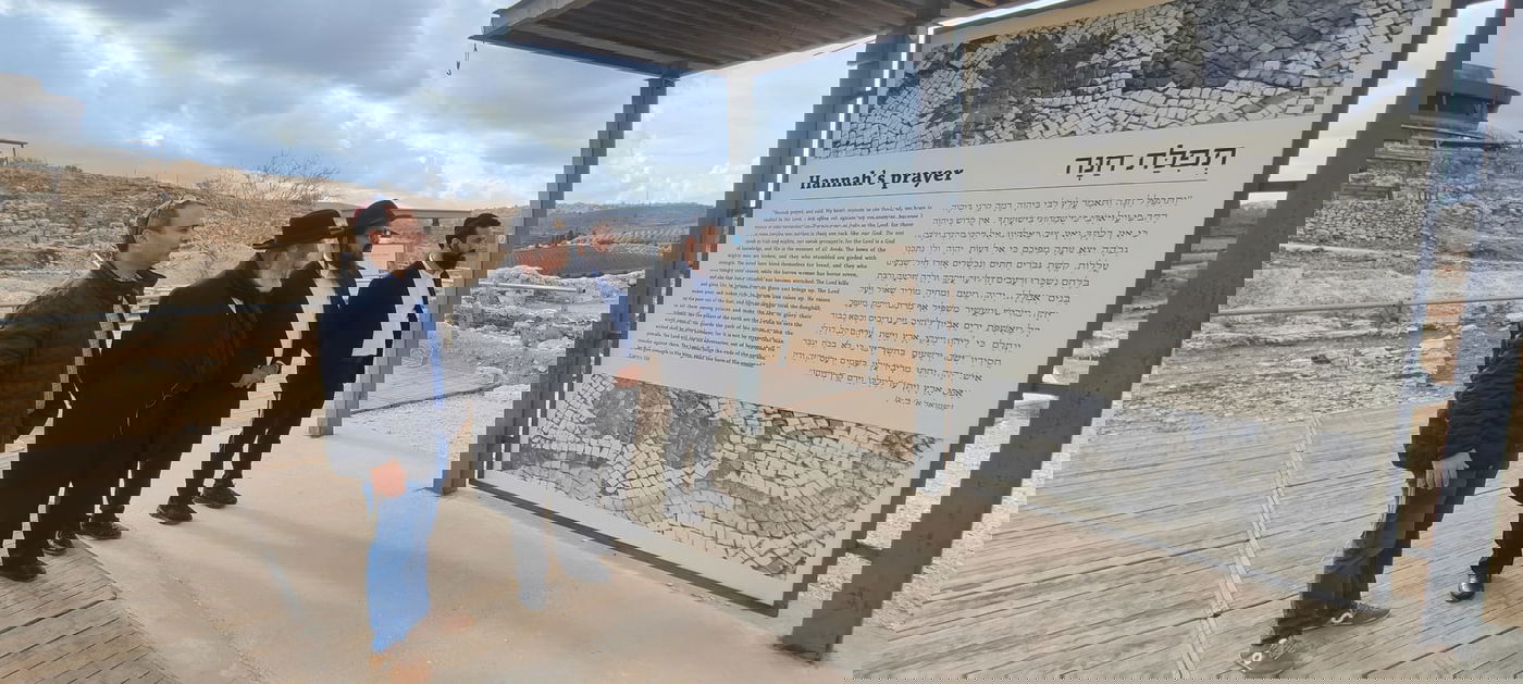 הגר"ש מחפוד בביקור בשילה הקדומה