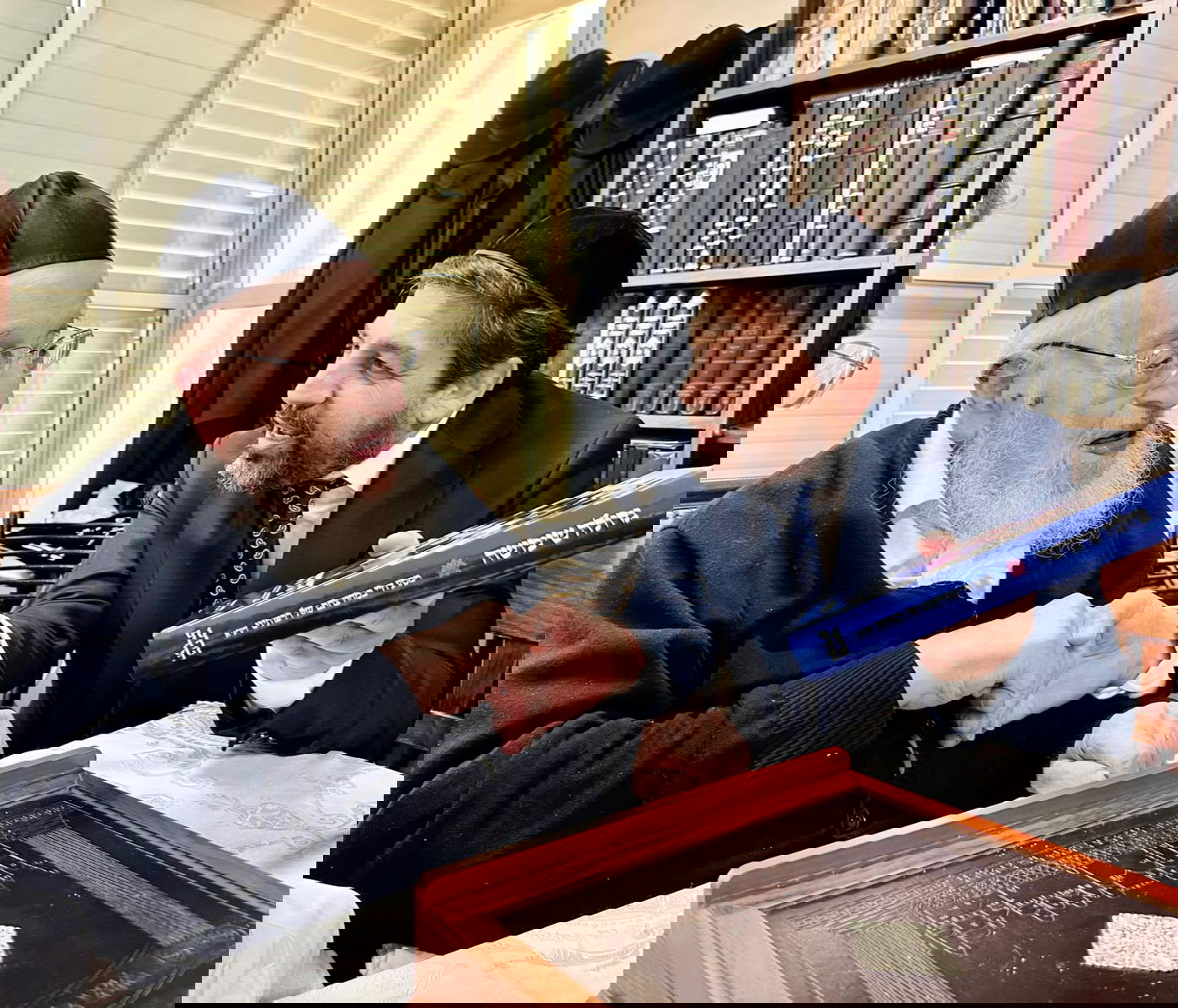 רב הסלבס במעונו של הגרמ"צ ברגמן