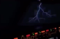 תיעוד משגע: כך נראית הסופה "ביירון" מתא הטייס | צפו בווידאו