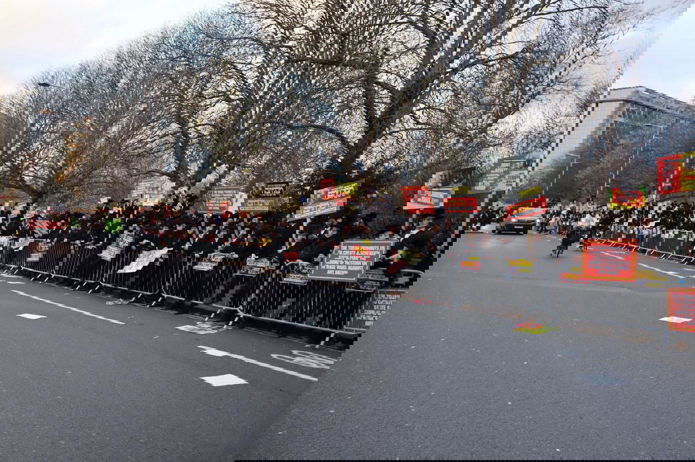 העצרת הענק בלונדון