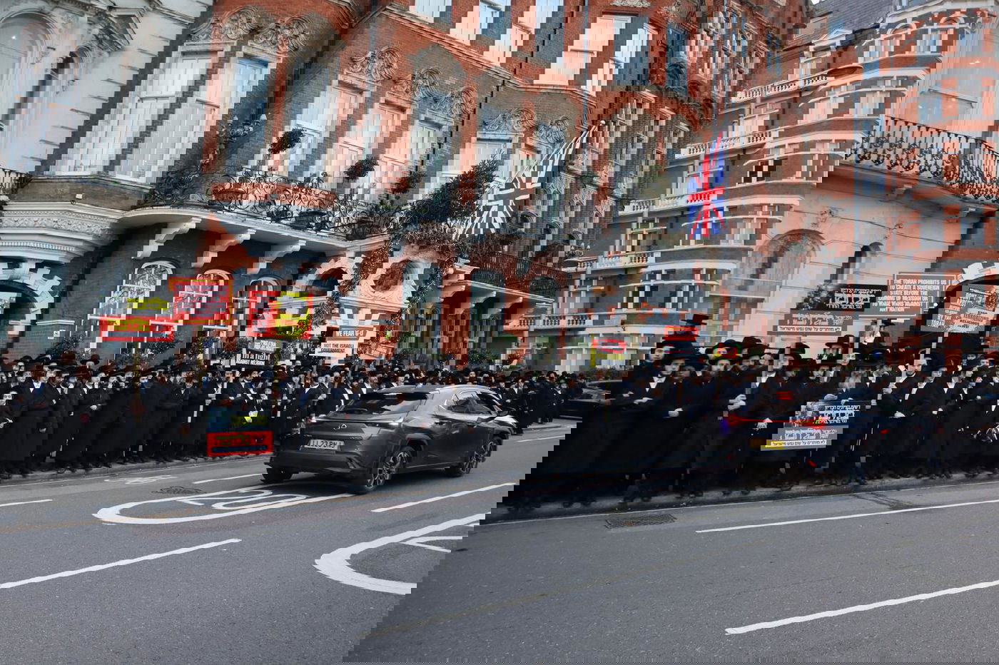 העצרת הענק בלונדון