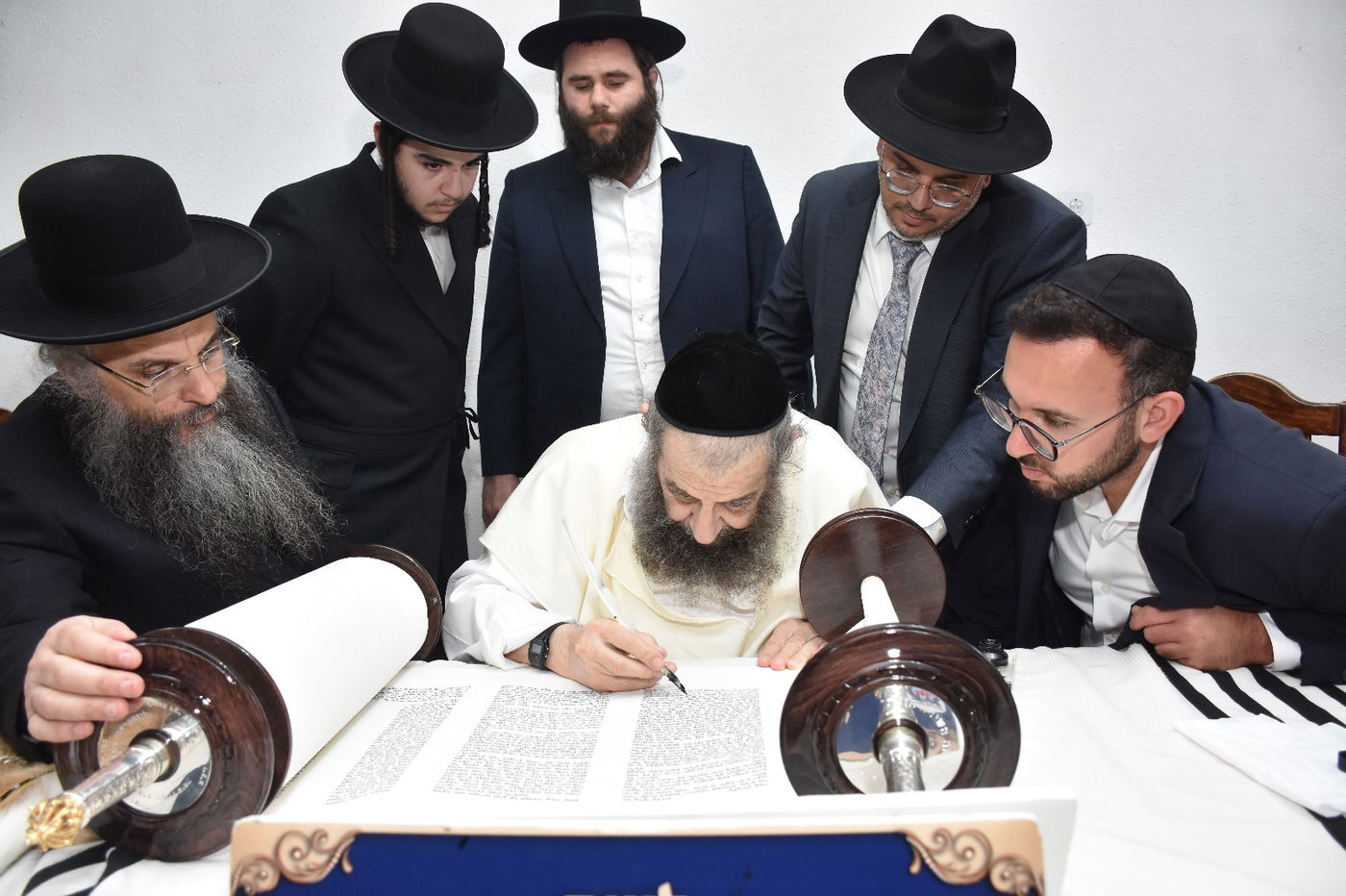 מעמד הכנסת ספר התורה של זק"א