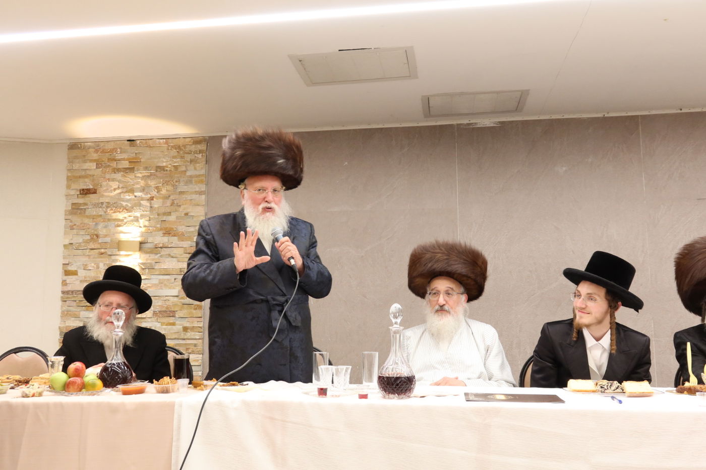 בשמחת האירוסין