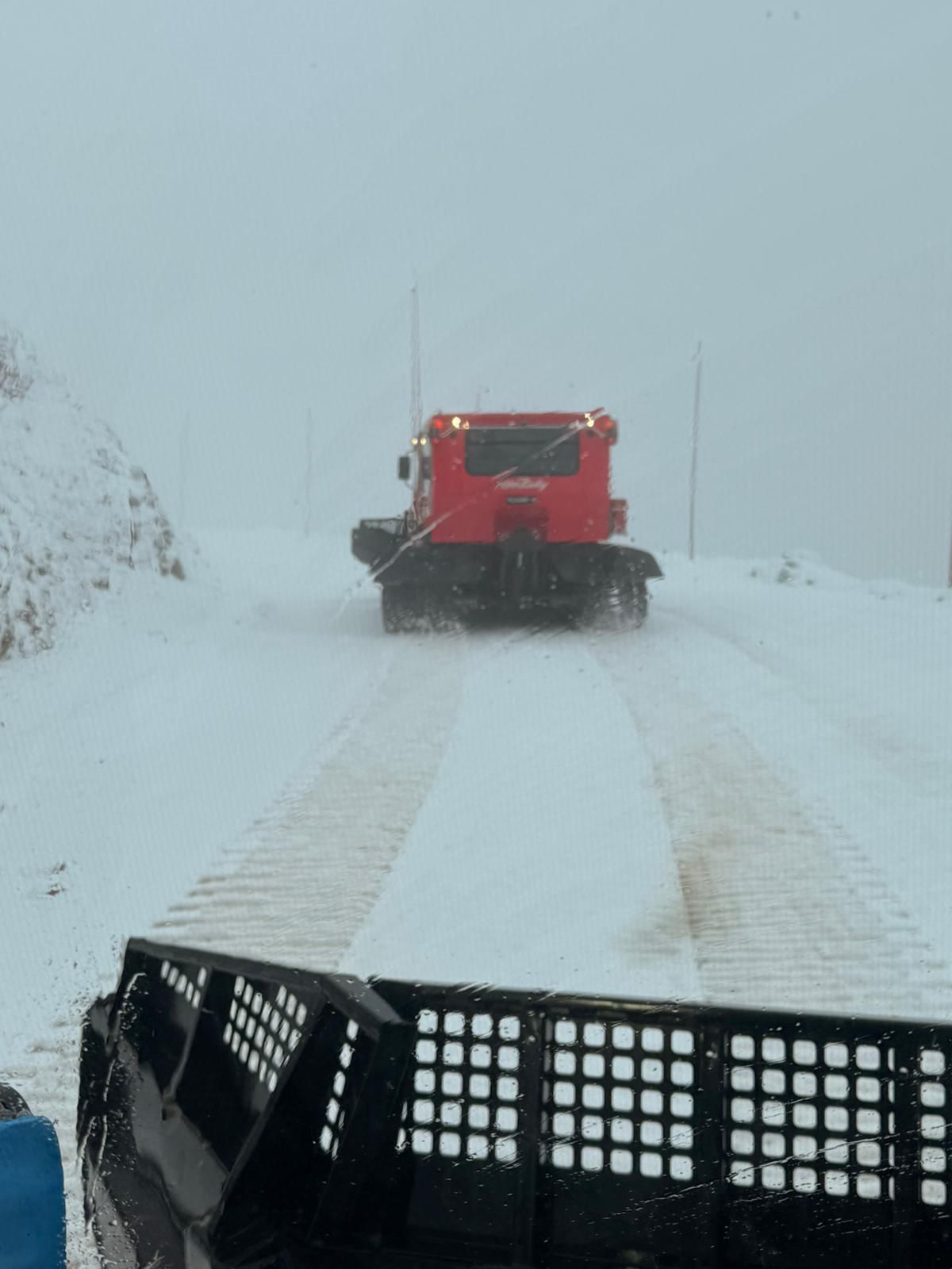 החרמון נצבע לבן: תיעודים מרהיבים מהשלג הכבד שירד בהר הגבוה בישראל 