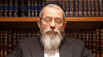 המשפיע מגיש מדריך מעשי: כך לומדים את ספר התניא | מה שלא ידעתם