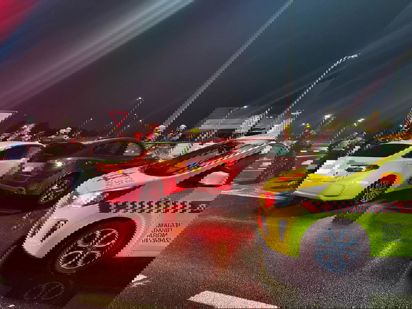 תאונה קטלנית משולשת: הרכב התרסק על הכביש הרטוב, בת 32 נהרגה במקום