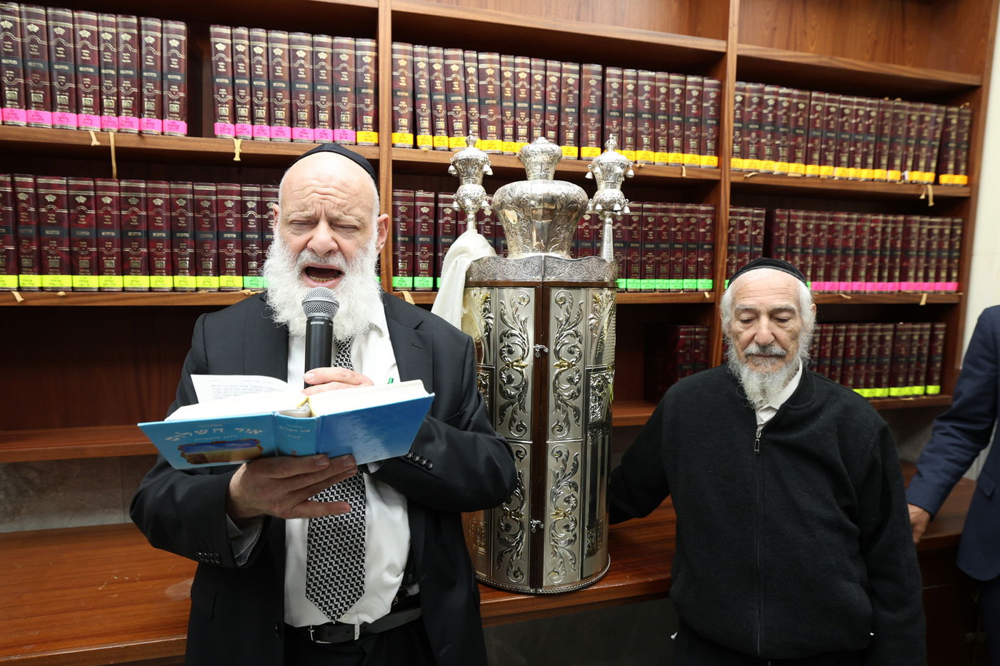 הכנסת ס"ת וחנוכת הבית לביהמ"ד "מדרש בית נשיא"  בראשל"צ