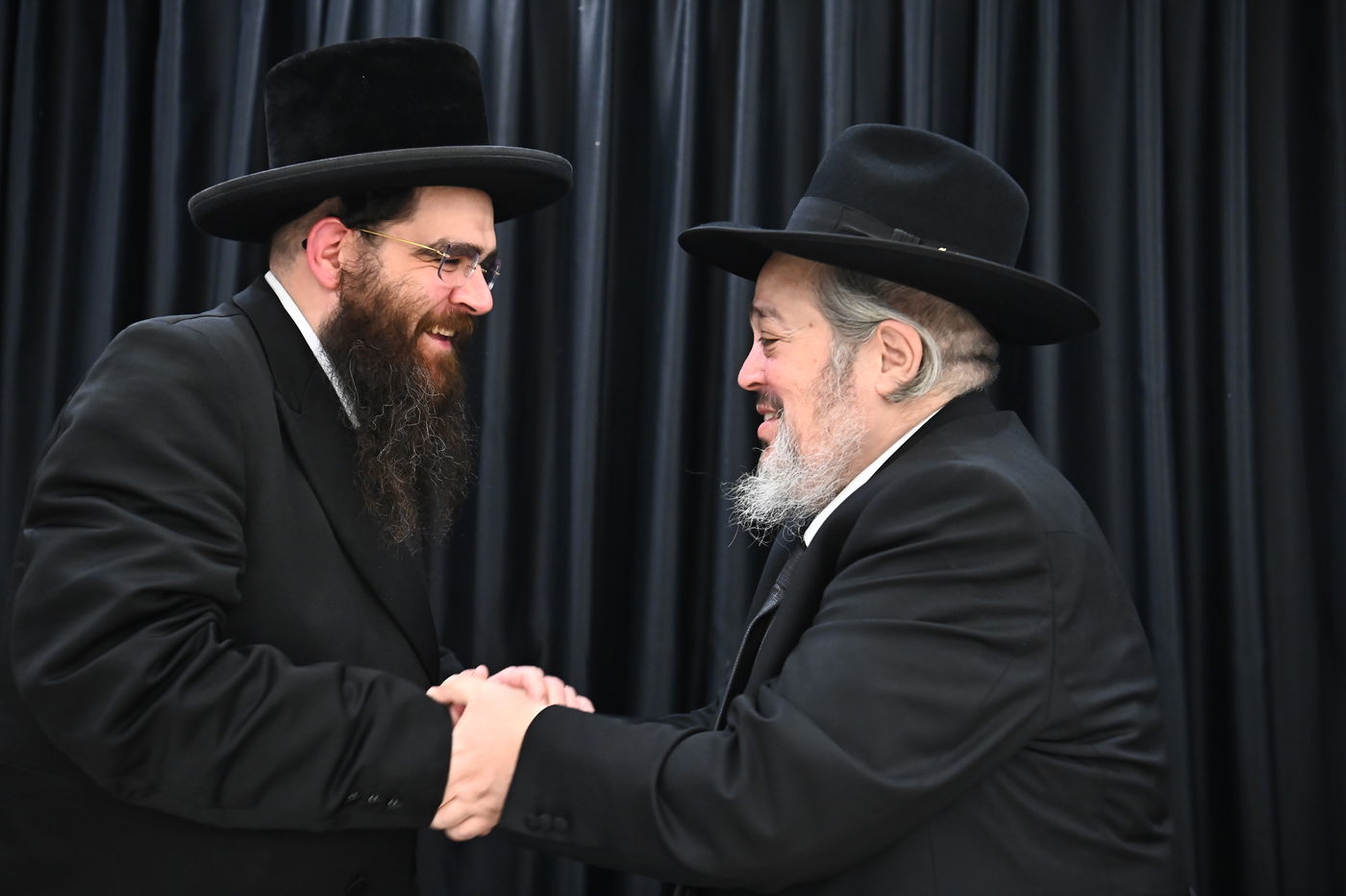 שמחת נישואי בנו של הרב יצחק קורלנסקי עם נכדת רבי שריאל רוזנברג