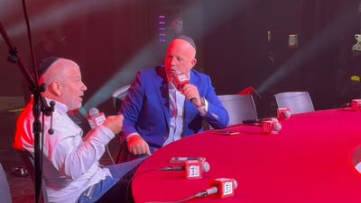 ינון מגל חשף בשיחה עם מנחם טוקר: "אני ממש דוס" | צפו