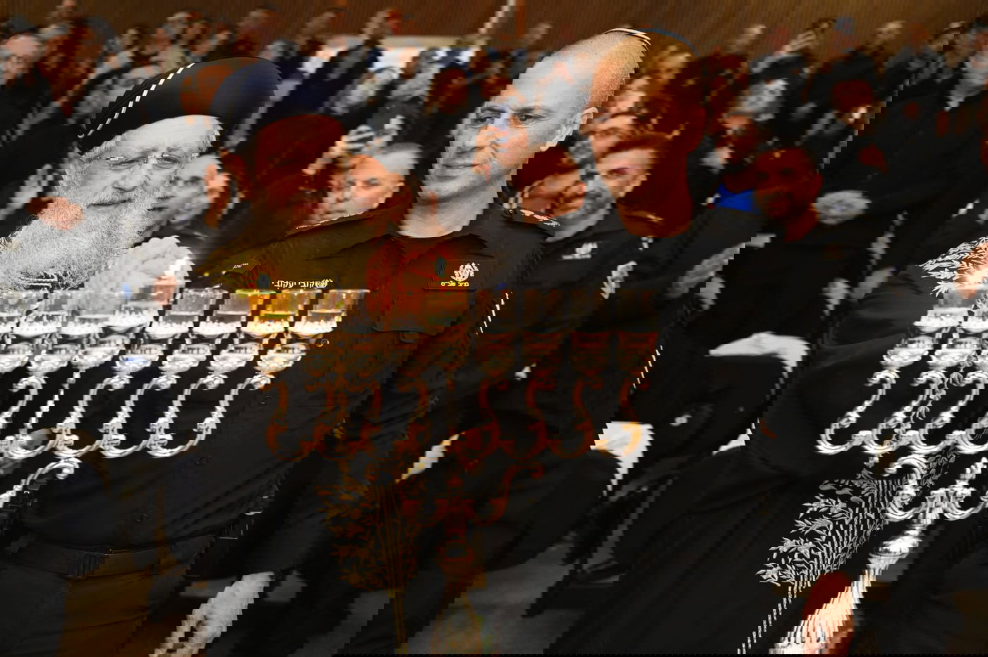 הראשון לציון בהדלקת נר בבתי הכלא