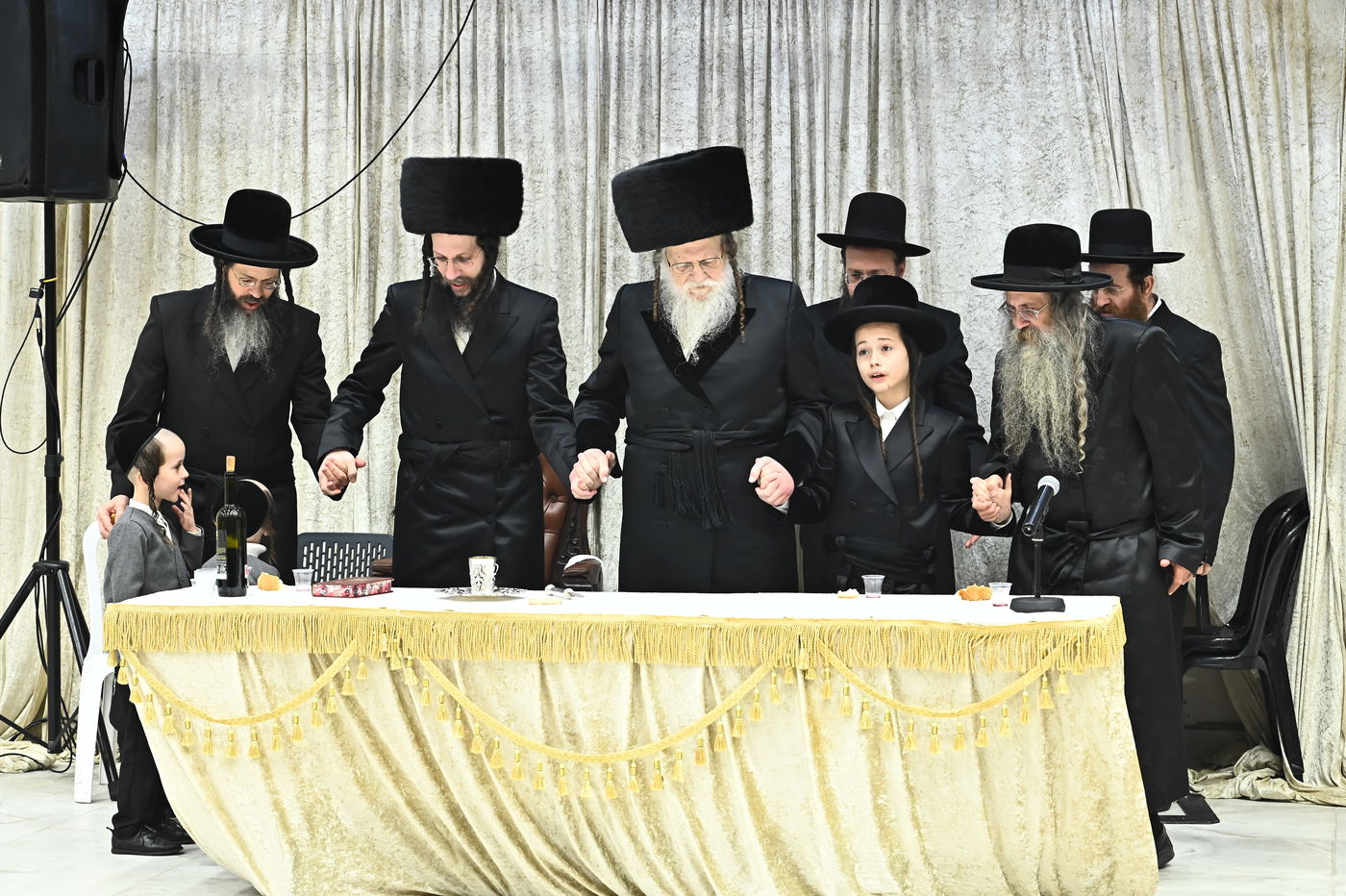 שמחת בר המצווה לנכד האדמו"ר ממודז'יץ