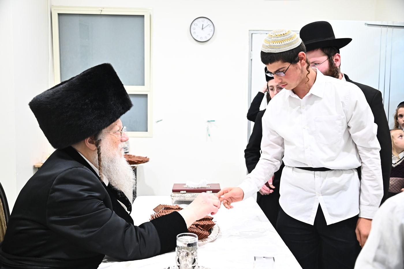 שמחת בר המצווה לנכד האדמו"ר ממודז'יץ