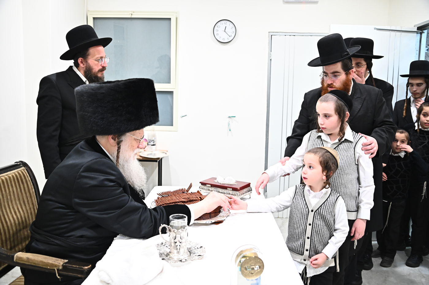 שמחת בר המצווה לנכד האדמו"ר ממודז'יץ