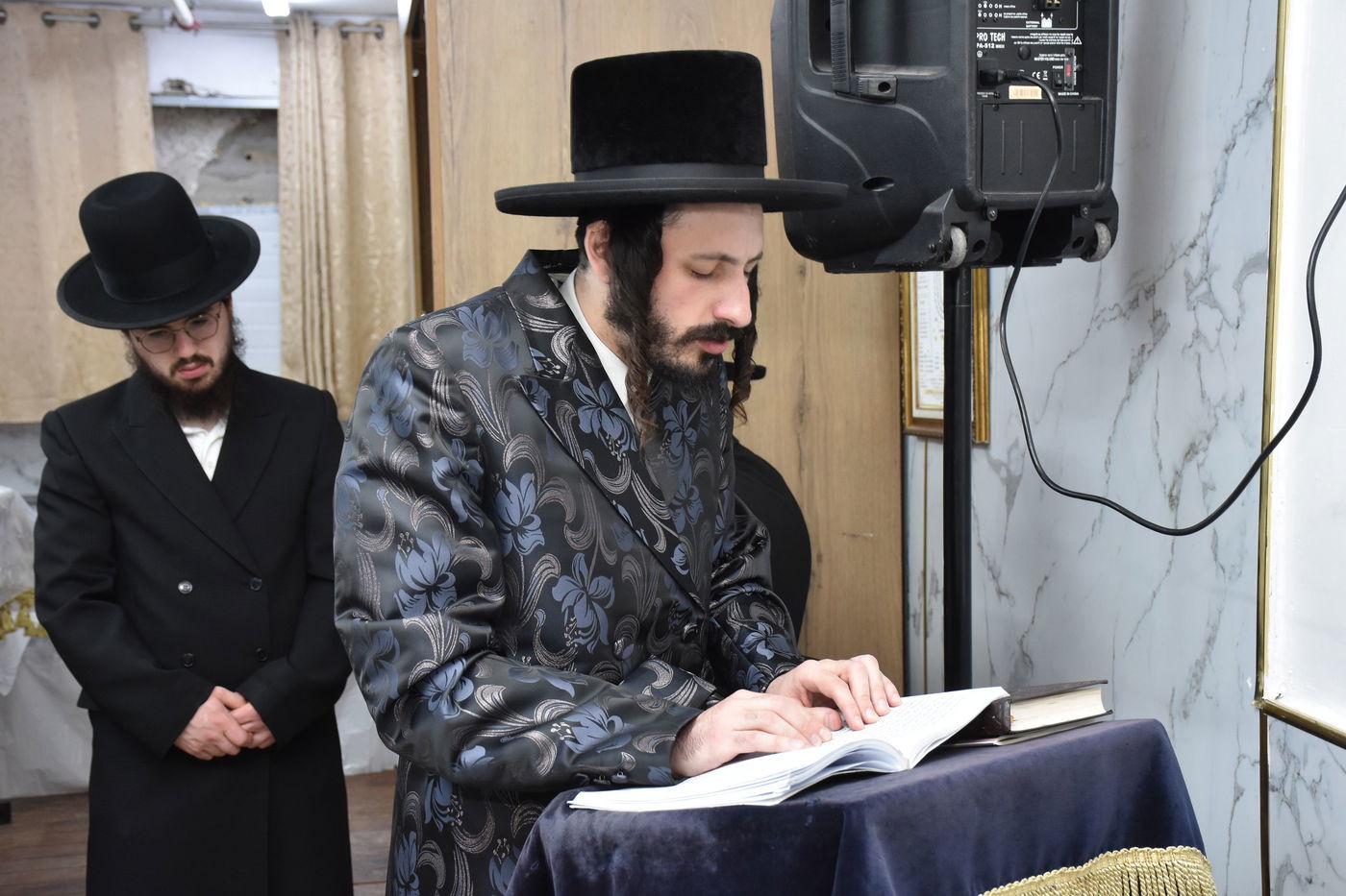 הדלקת נרות חנוכה במבקשי השם