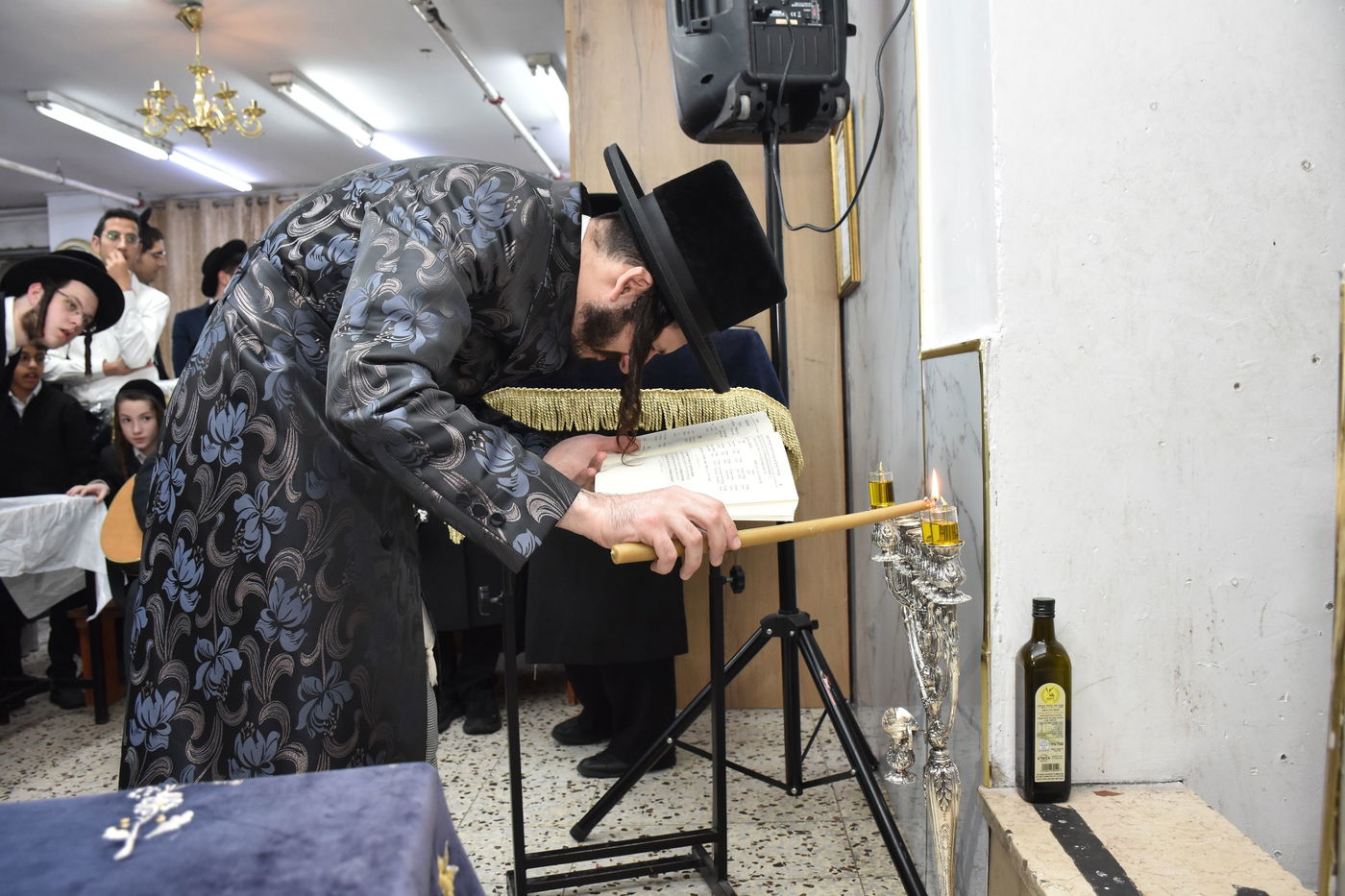 הדלקת נרות חנוכה במבקשי השם