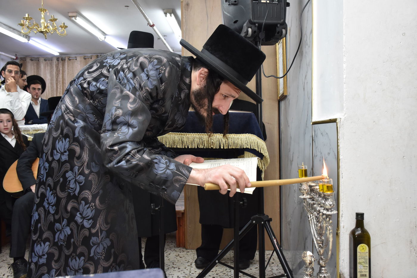 הדלקת נרות חנוכה במבקשי השם