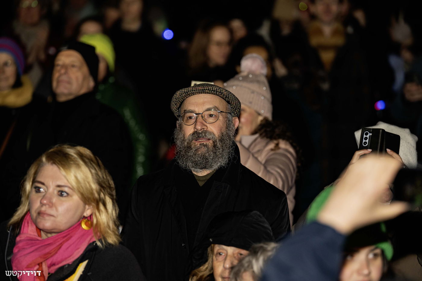 הדלקת נר חנוכה בשער ברנדנבורג בברלין