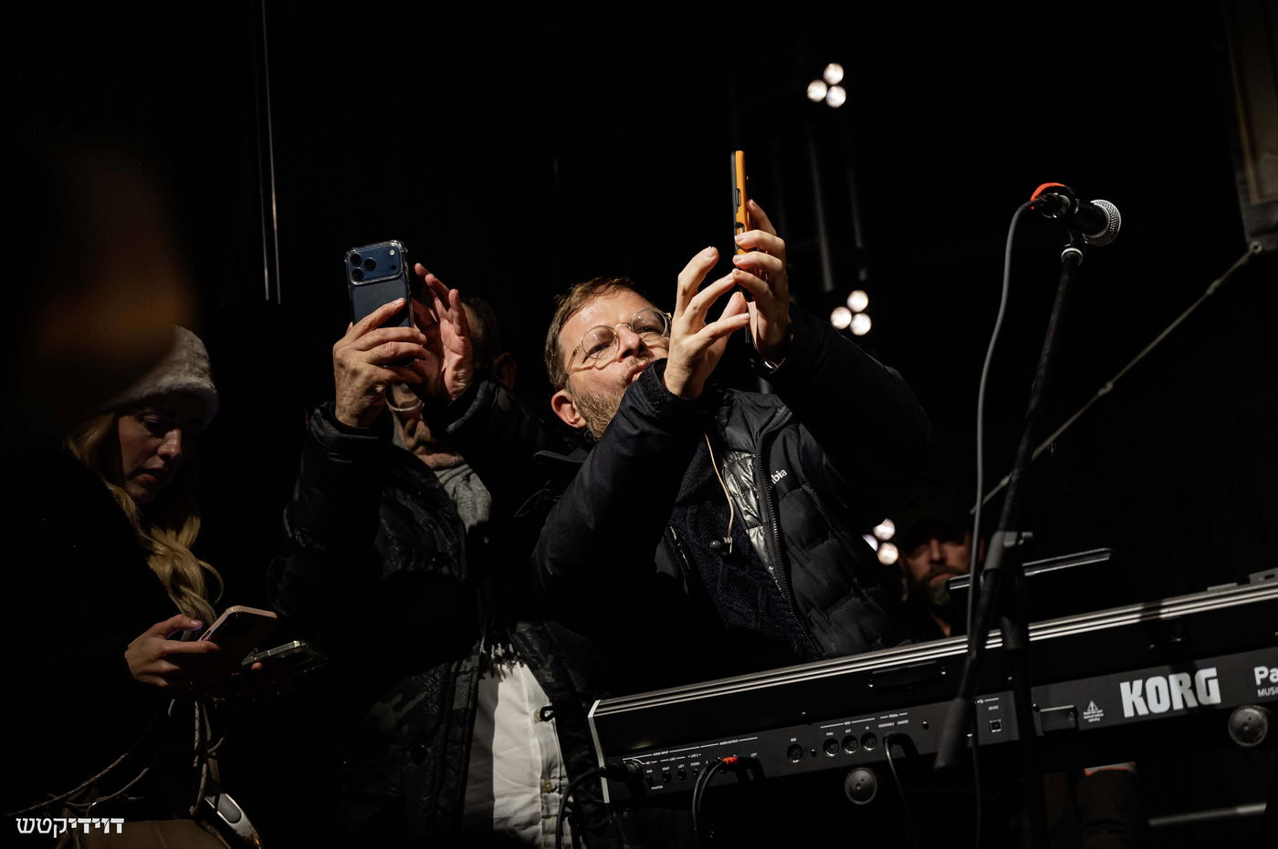 הדלקת נר חנוכה בשער ברנדנבורג בברלין