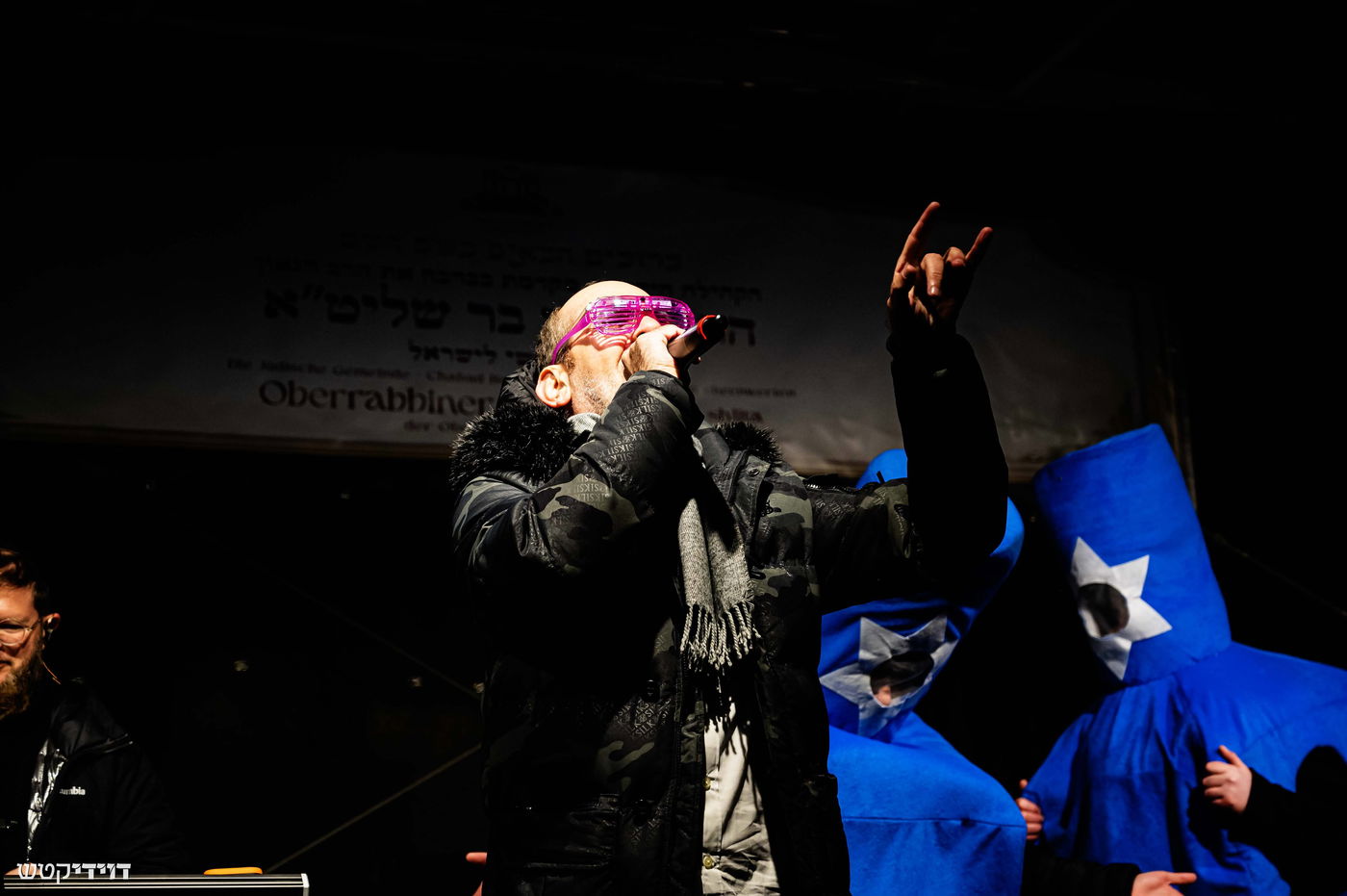 הדלקת נר חנוכה בשער ברנדנבורג בברלין