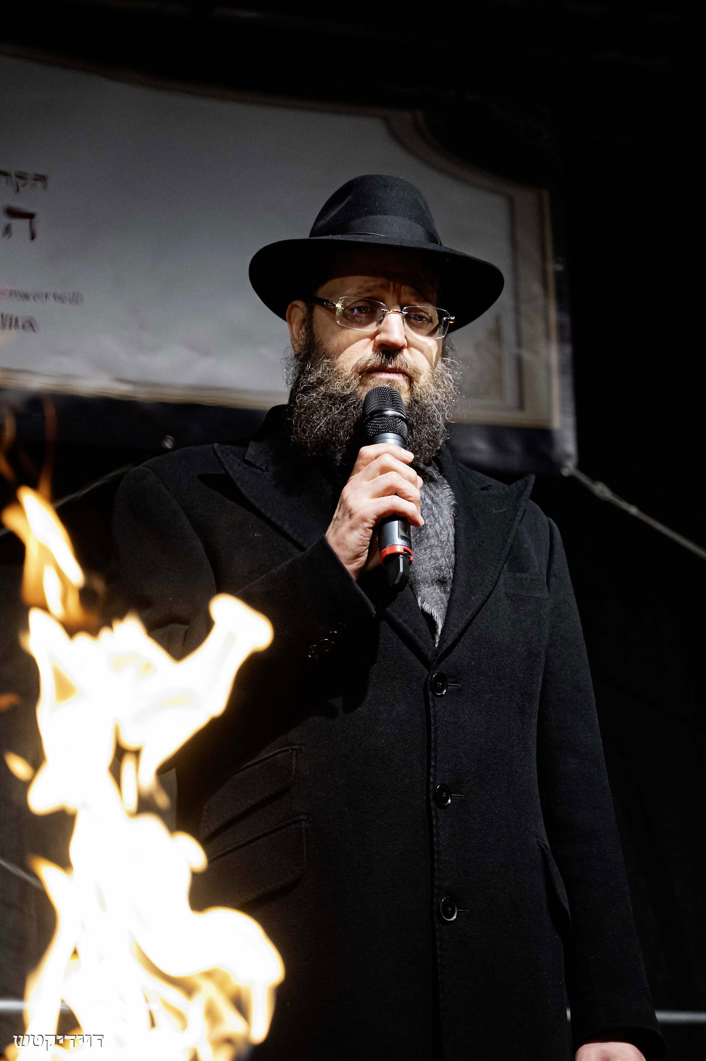 הדלקת נר חנוכה בשער ברנדנבורג בברלין