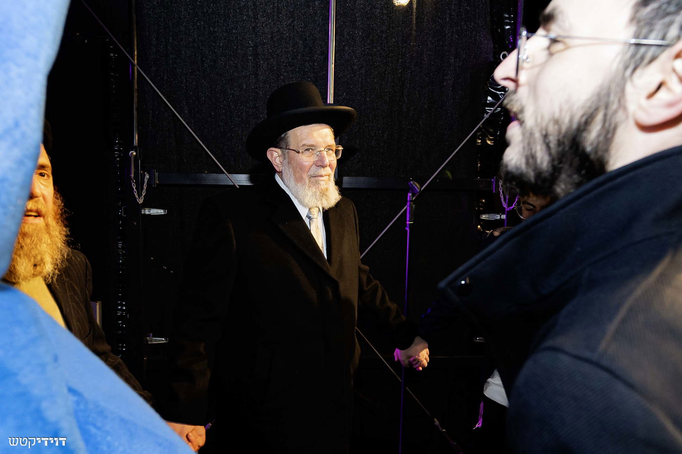 הדלקת נר חנוכה בשער ברנדנבורג בברלין