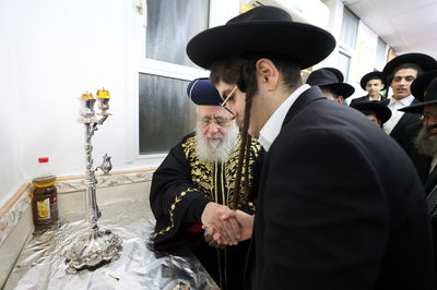 הראשל"צ הגר"י יוסף בביקור בישיבת 'אור אברהם'