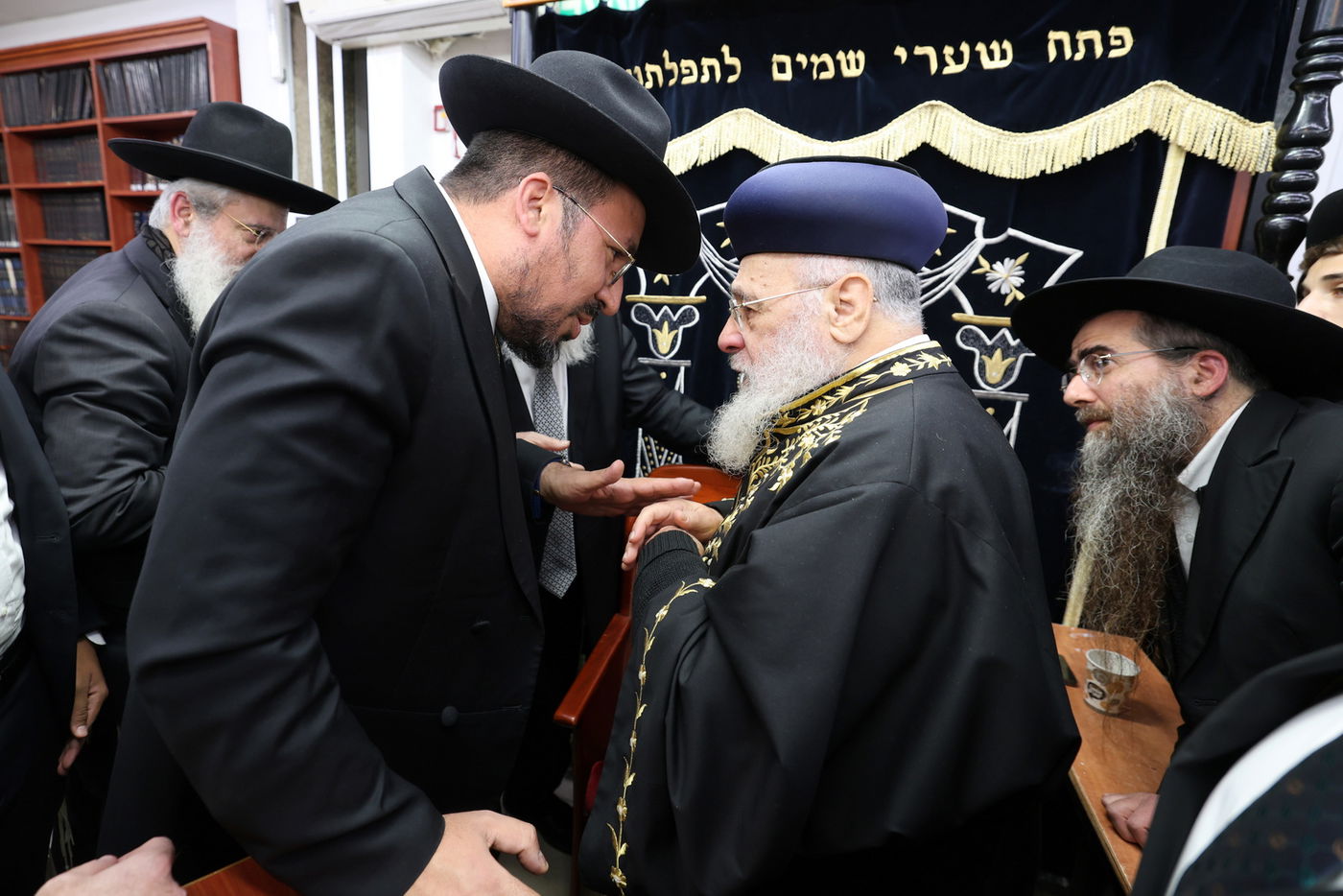 הראשל"צ הגר"י יוסף בביקור בישיבת 'אור אברהם'