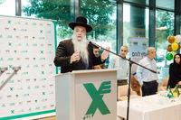 נר ראשון של חנוכה - קבוצת אגד