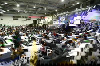 התשובה ליוונים: אלפי ילדי ביתר סיימו את הש"ס בערב אחד • צפו בתיעוד