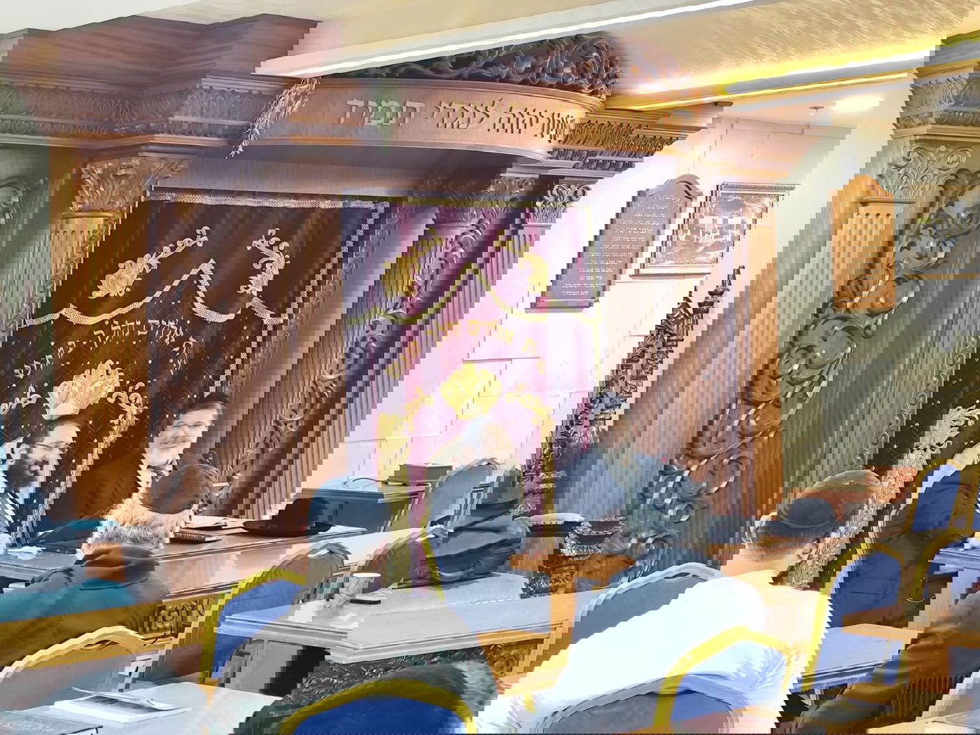 הגאון רבי אופיר מלכא בשיחה בביהמ"ד "מדרש אברהם" 