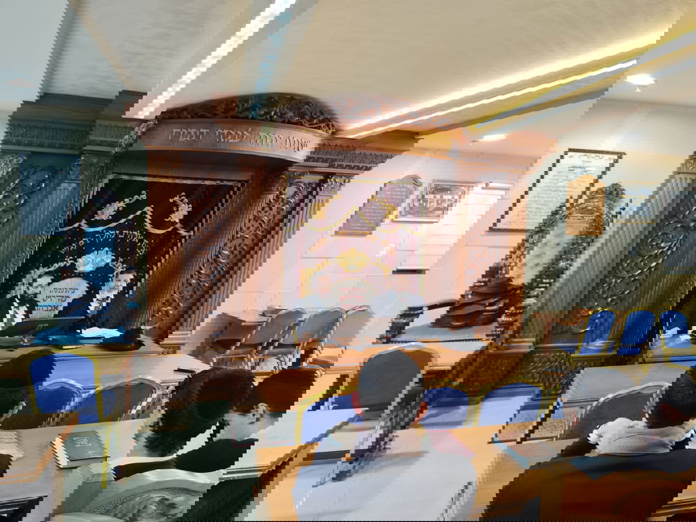 הגאון רבי אופיר מלכא בשיחה בביהמ"ד "מדרש אברהם" 