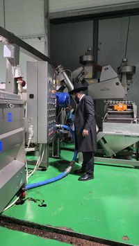 "כָּל הַזָּהִיר בַּנֵּר": מעמד חלוקת 'שמן הטהור' לאברכי רשת הכוללים 'היכלי התורה'