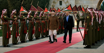 הפגישה בירדן: ראש ממשלת הודו מודי שיתף תיעוד מהביקור עם המלך עבדאללה | צפו