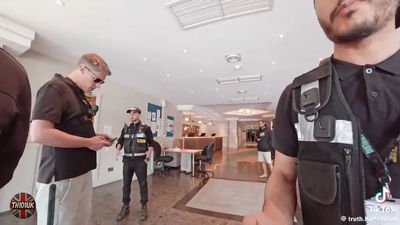 הבריטים זועמים: המהגרים חיים בבתי מלון בחינם - על חשבון הקופה הציבורית