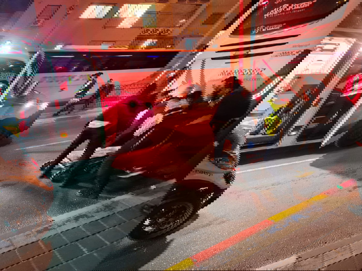 פצוע קשה בעיר החרדית: אוטובוס דרס הולך רגל בן 60 ברחוב המרכזי