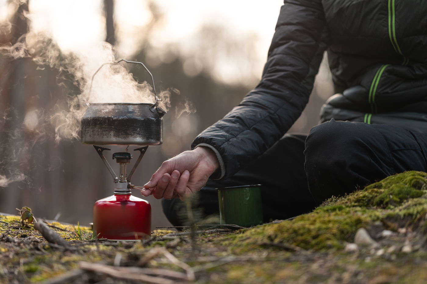 הכל מתחיל בידע. הדלקת אש בשטח, אילוסטרציה