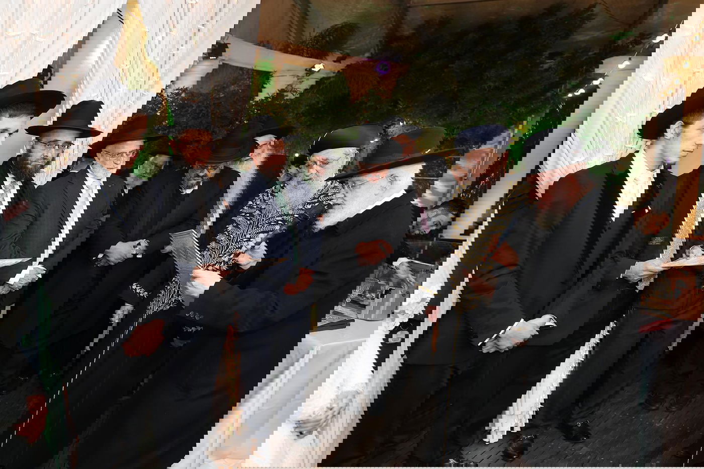 שמחת נישואי נכד הגר”מ מאזוז זצ"ל