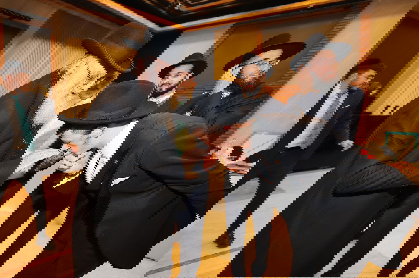 שמחת נישואי נכד הגר”מ מאזוז זצ"ל