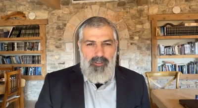 צבי יחזקאלי בפינה מיוחדת לפרשת מקץ - חנוכה • צפו