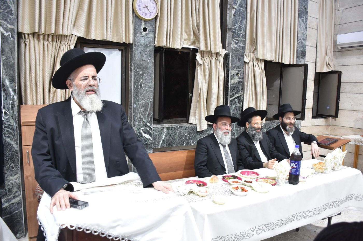 מסיבת חנוכה בישיבת תורת דוד