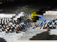 תיעוד מאמצעי הלחימה שהוחרמו