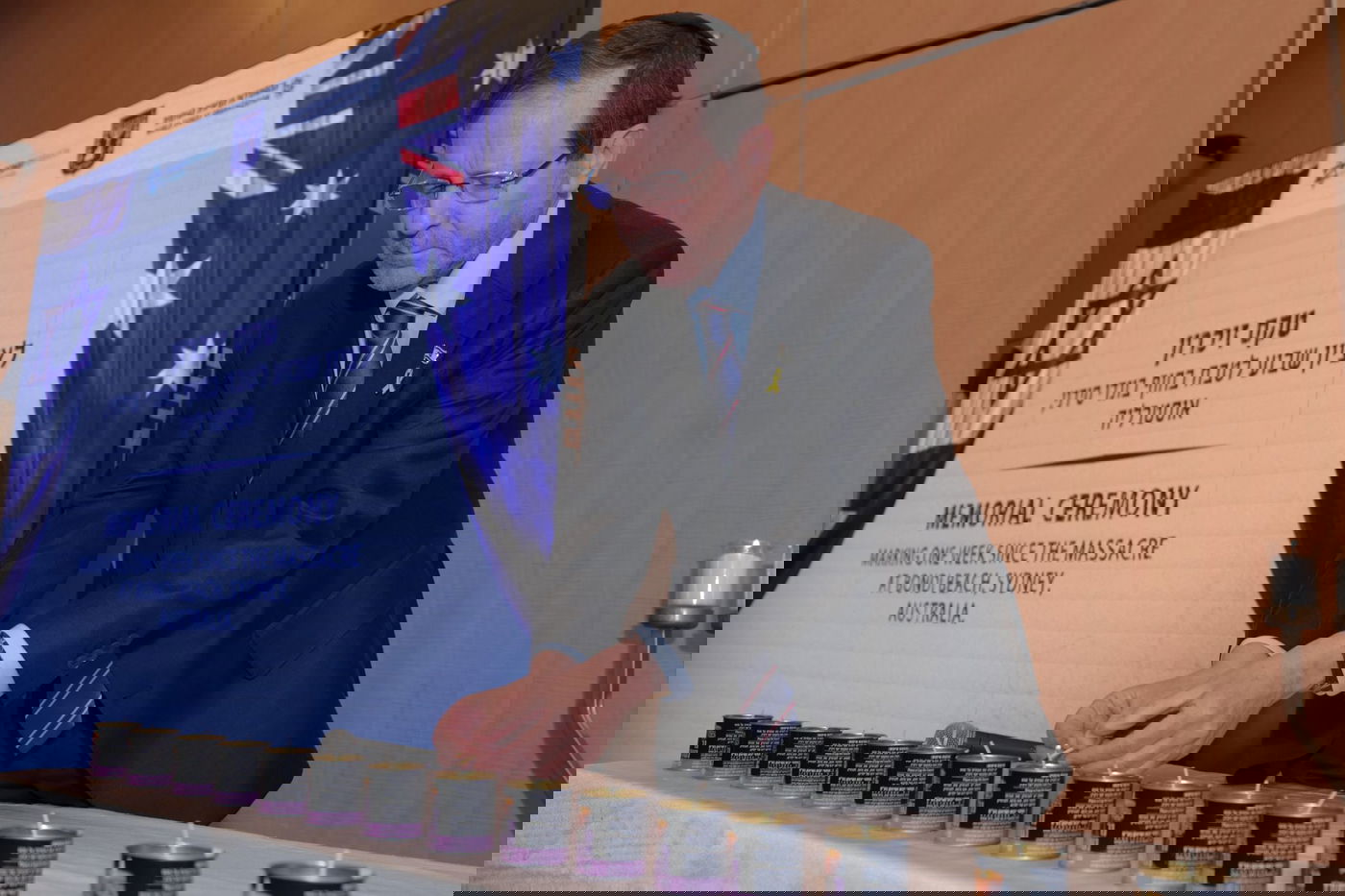 הנשיא הרצוג בהדלקה, הבוקר 