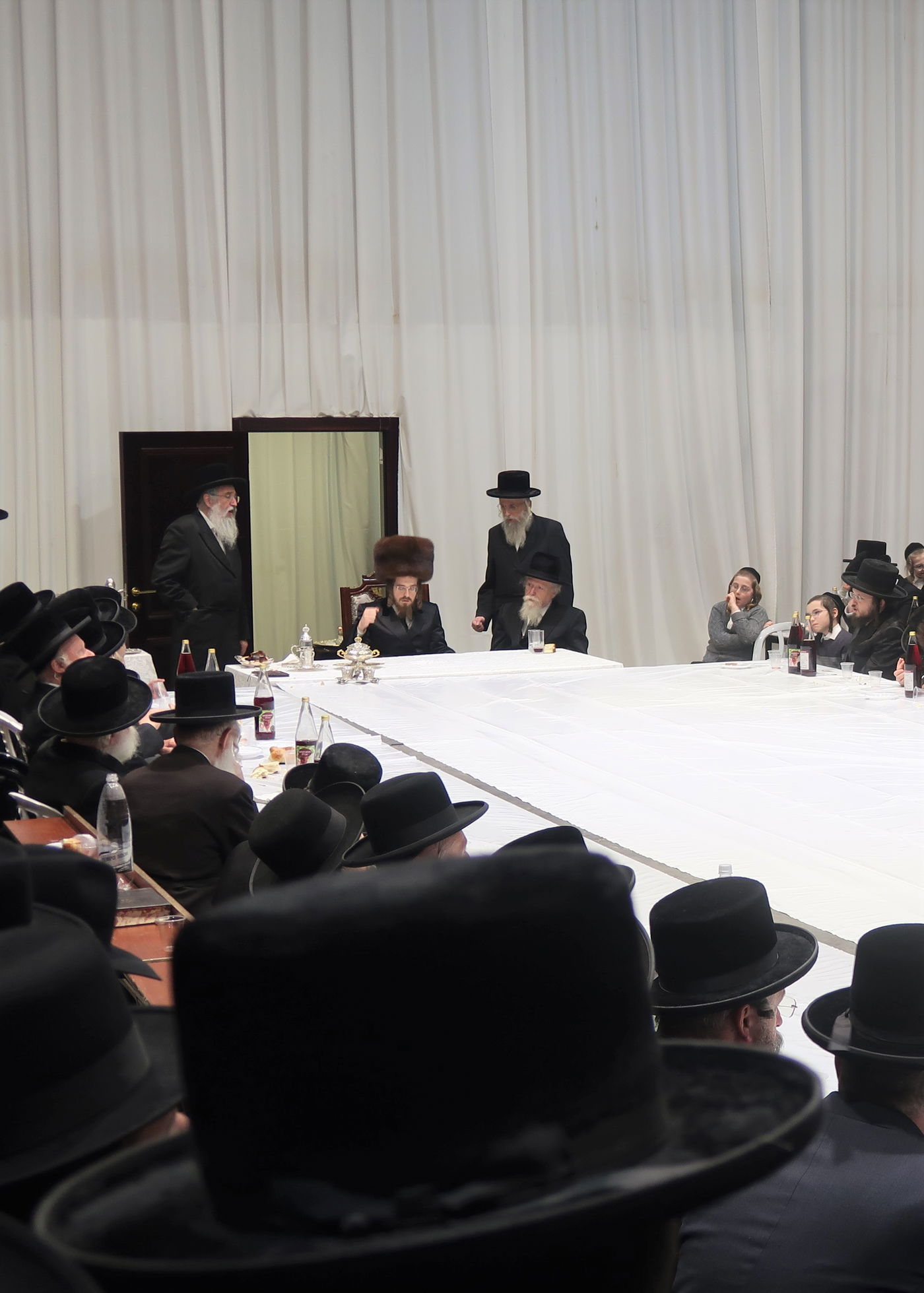 זאת חנוכה בחצה"ק סאדיגורה